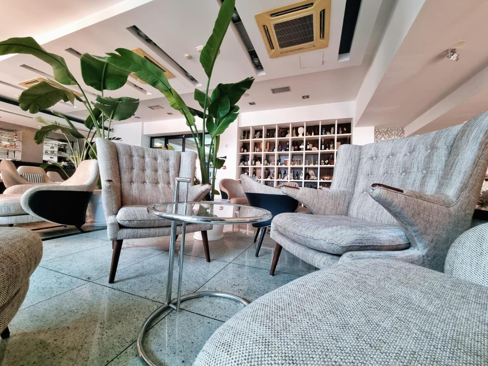 פודסטראנה Hotel Jona מראה חיצוני תמונה
