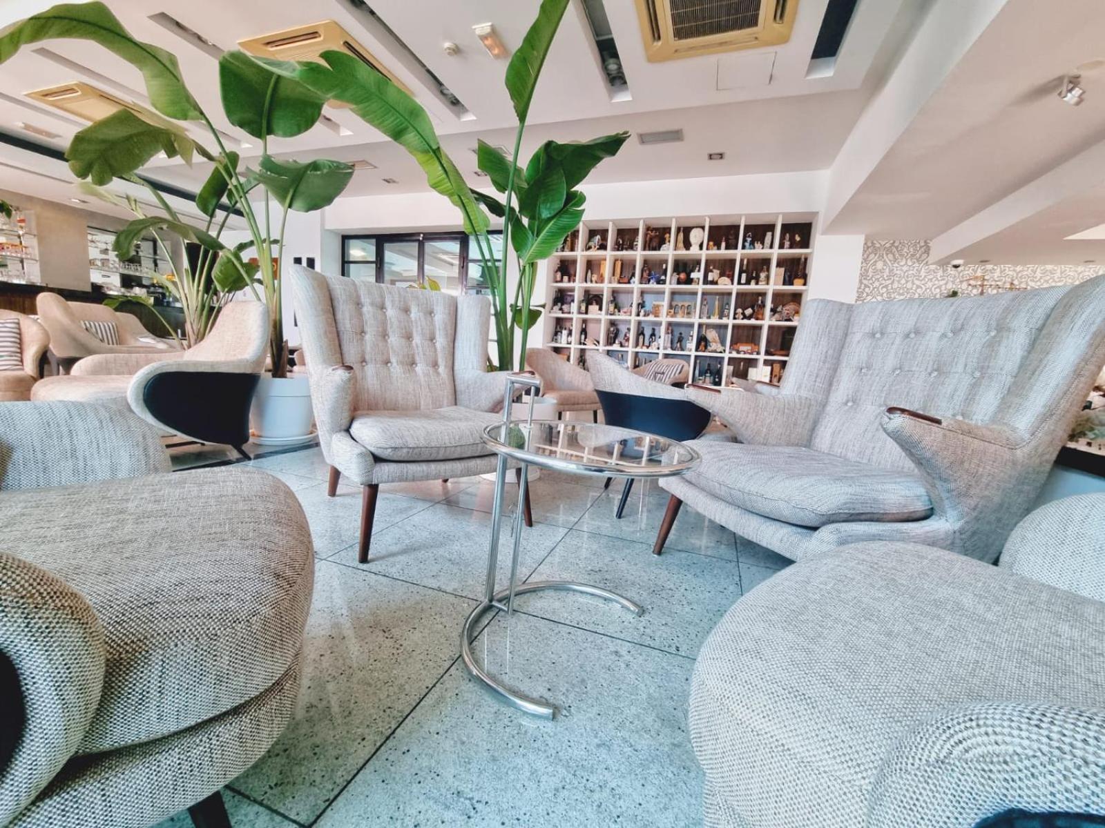 פודסטראנה Hotel Jona מראה חיצוני תמונה