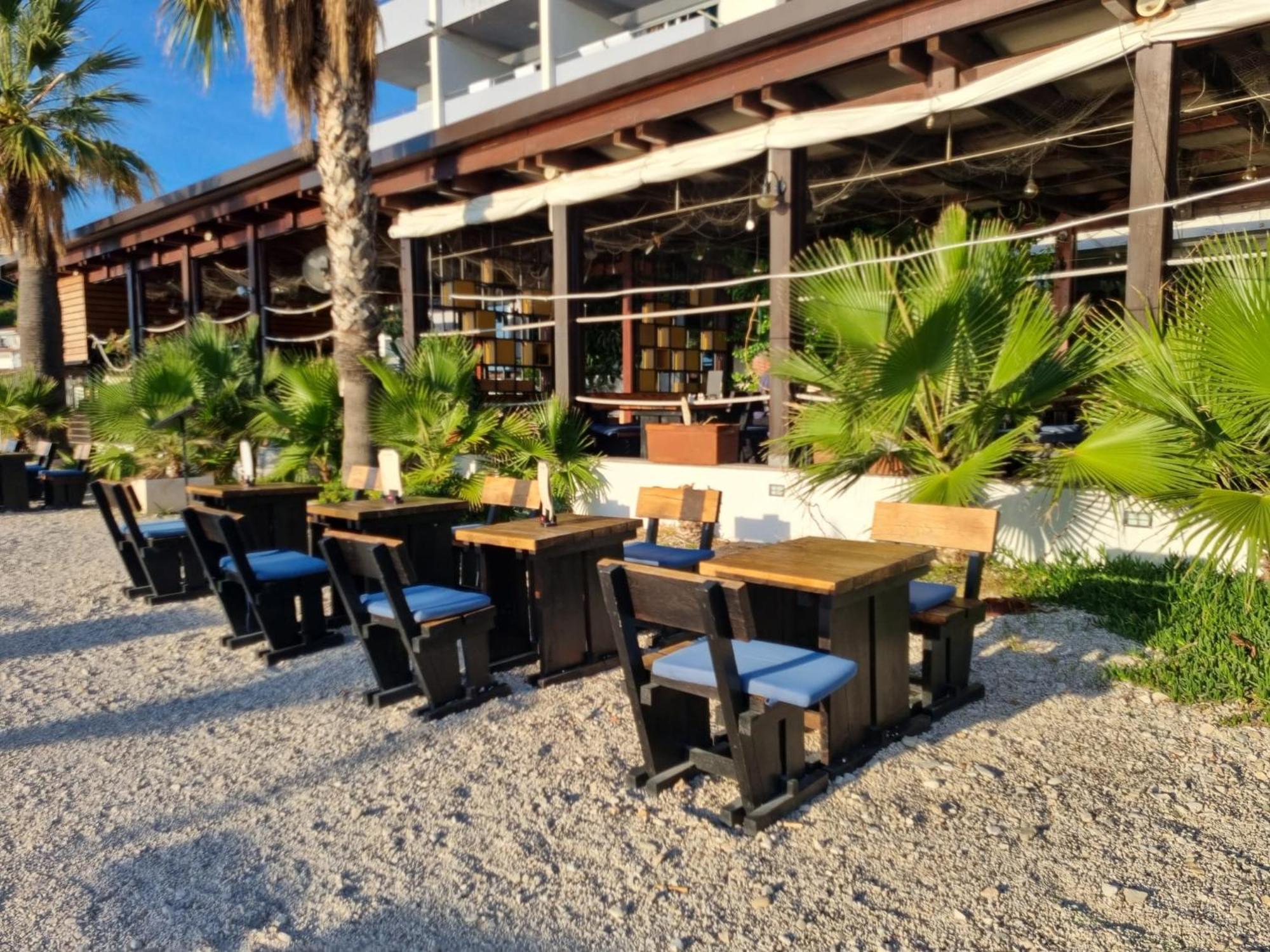 פודסטראנה Hotel Jona מראה חיצוני תמונה